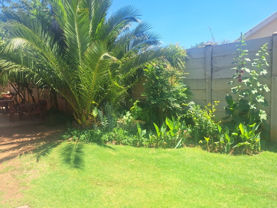 12 Bedroom Property for Sale in Pellissier Free State